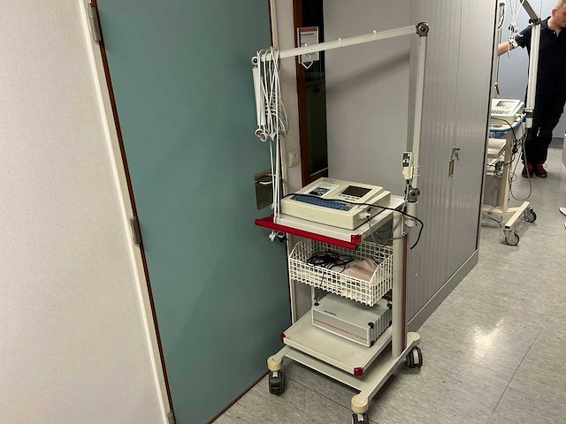 Schiller at-102 ecg toestel - afbeelding 1 van  5