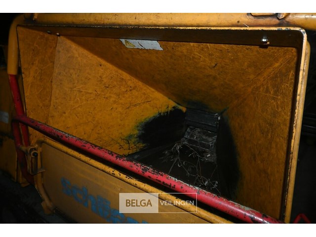 Schliesing hakselaar op aanhangwagen - afbeelding 2 van  11