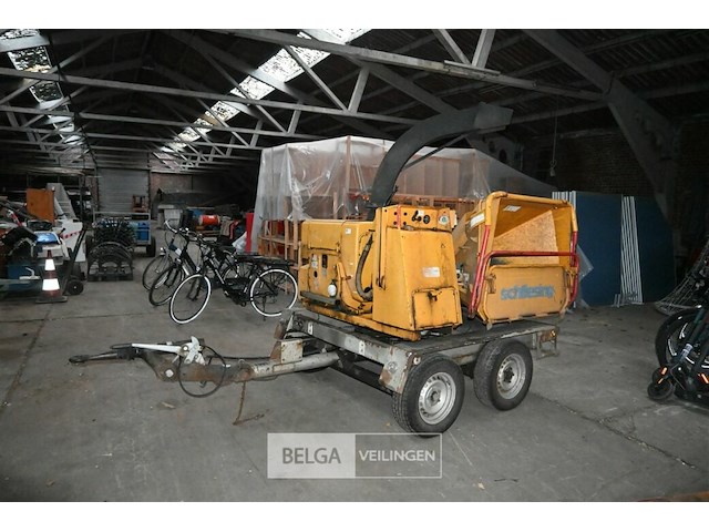 Schliesing hakselaar op aanhangwagen - afbeelding 1 van  11