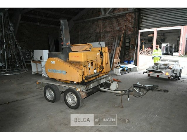 Schliesing hakselaar op aanhangwagen - afbeelding 7 van  11