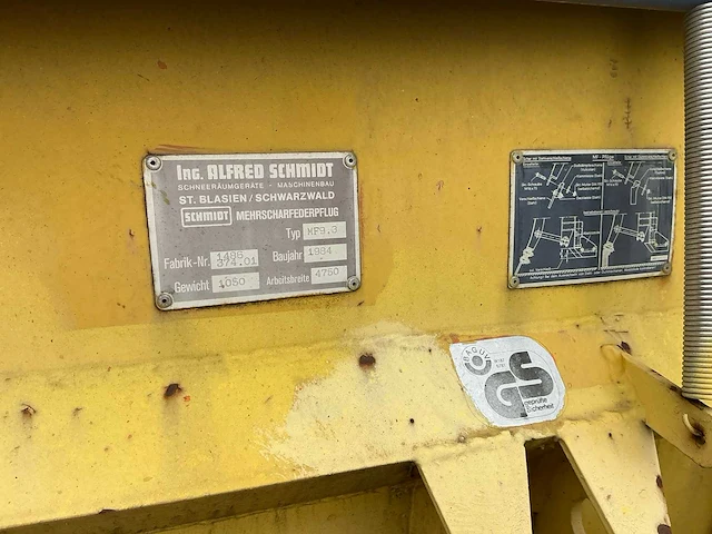 Schmidt geel sneeuwschuiver - afbeelding 11 van  13
