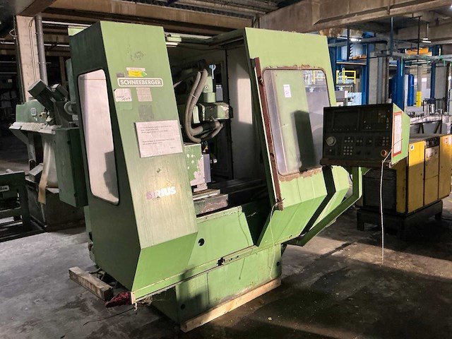 Schneeberger smg sirius cnc slijpmachine - afbeelding 10 van  16