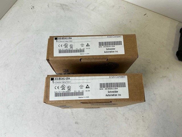 Schneider a120-compact as-bdau-204 4-kanaals analoge uitgangsmodule (2x) - afbeelding 3 van  3