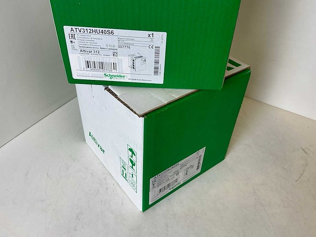 Schneider altivar 312 atv312hu40s6 frequentieregelaar (2x) - afbeelding 3 van  8