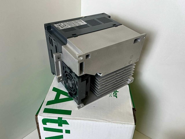 Schneider altivar 312 atv312hu40s6 frequentieregelaar - afbeelding 6 van  7