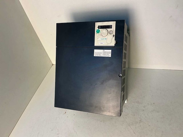 Schneider altivar atv312hd15n4 frequentieregelaar - afbeelding 1 van  6