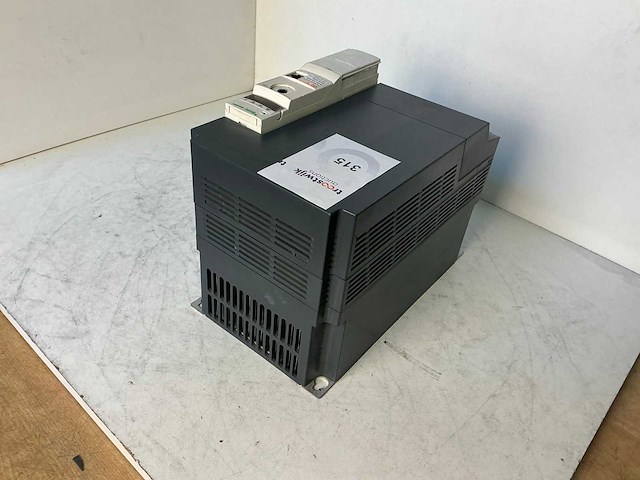 Schneider altivar atv32hd15n4 frequentieregelaar - afbeelding 5 van  6