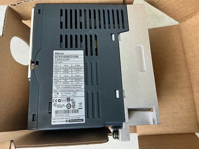 Schneider altivar312 atv312h037m3b frequentieregelaar (3x) - afbeelding 5 van  6