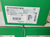 Schneider altivar312 atv312h037m3b frequentieregelaar (3x) - afbeelding 2 van  6