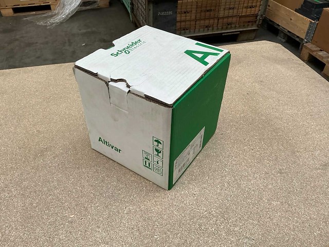 Schneider altivar312 atv312hu40s6 frequentieregelaar - afbeelding 7 van  8