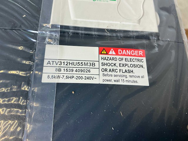 Schneider altivar312 atv312hu55m3b frequentieregelaar - afbeelding 4 van  6