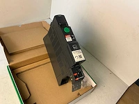 Schneider altivar320 atv320u04l2b frequentieregelaar