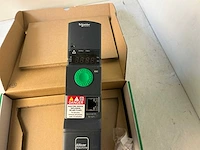 Schneider altivar320 atv320u04l2b frequentieregelaar - afbeelding 4 van  9
