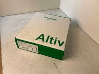 Schneider altivar320 atv320u04l2b frequentieregelaar - afbeelding 8 van  9