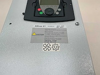Schneider altivar61 atv61wu40n4 frequentieregelaar - afbeelding 2 van  2