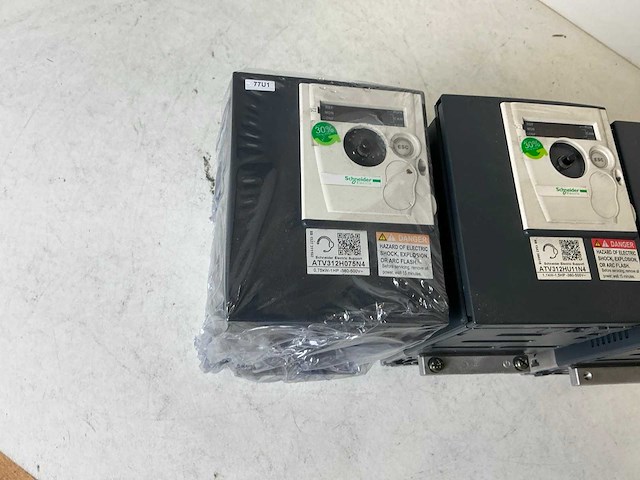 Schneider atv312 frequentieregelaar (3x) - afbeelding 2 van  7