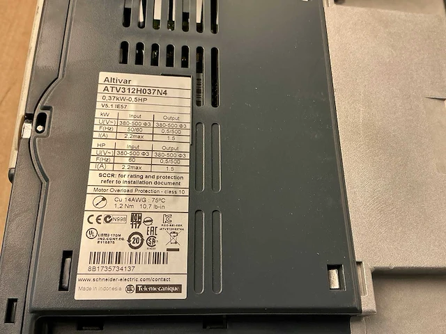 Schneider atv312h037n4 frequentieregelaar (4x) - afbeelding 9 van  10