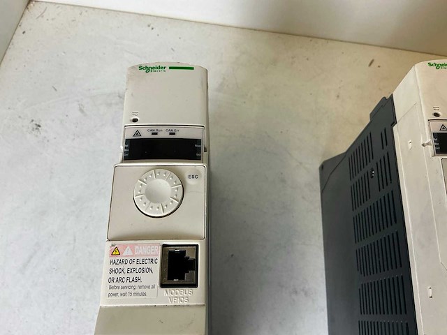 Schneider atv32h075n4 frequentieregelaar (2x) - afbeelding 5 van  9