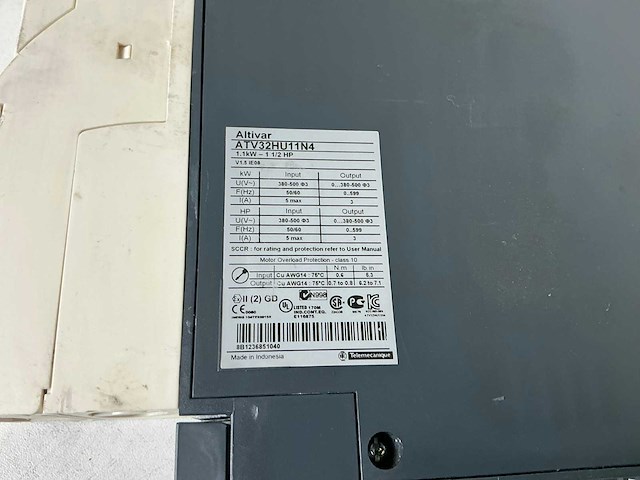 Schneider atv32hu11n4 frequentieregelaar (2x) - afbeelding 7 van  7