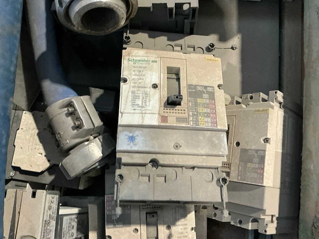 Schneider electric elektrische componenten - afbeelding 6 van  12