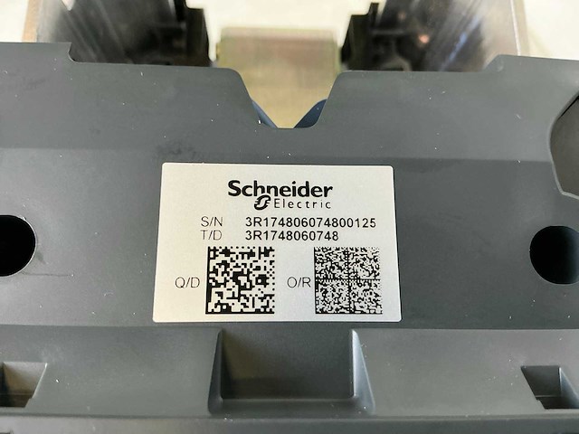 Schneider electric industriële contactor - afbeelding 9 van  9