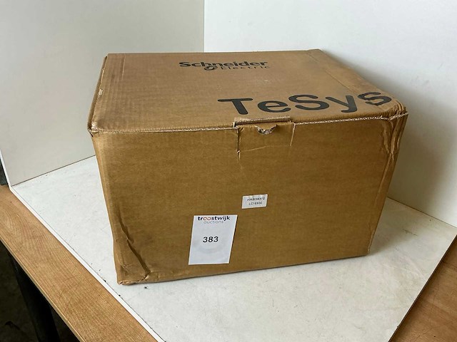 Schneider electric lc1e630 industriële contactor - afbeelding 1 van  9