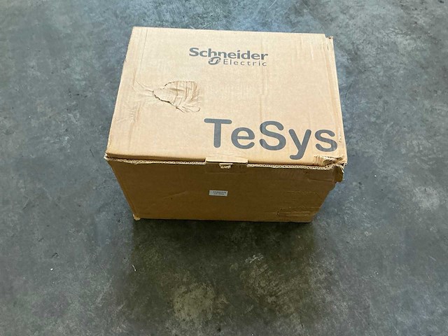 Schneider electric lc1e630 industriële contactor - afbeelding 3 van  12