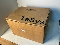 Schneider electric lx0fl008 contactor - afbeelding 8 van  8