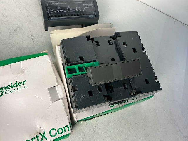 Schneider electric smartx controller (4x) - afbeelding 6 van  8