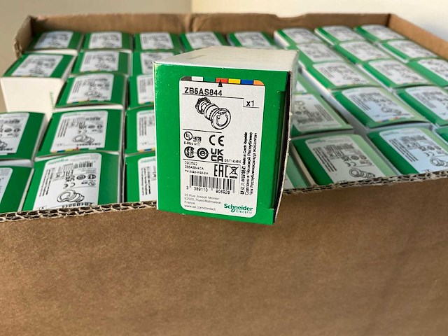 Schneider electric zb5as844 noodstop drukknop (120x) - afbeelding 3 van  7