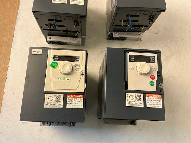 Schneider frequentieregelaar (4x) - afbeelding 3 van  9