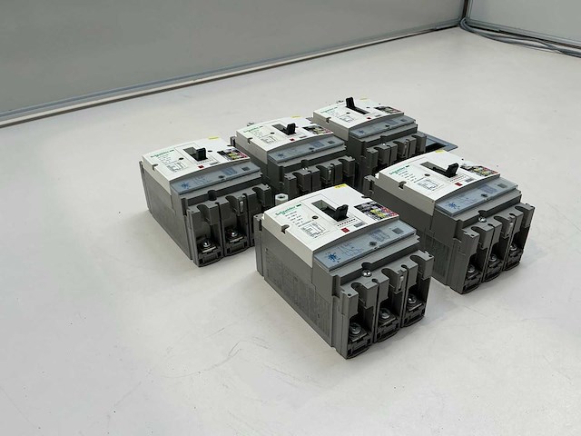 Schneider gv7-rs100 vermogensschakelaar (5x) - afbeelding 3 van  6