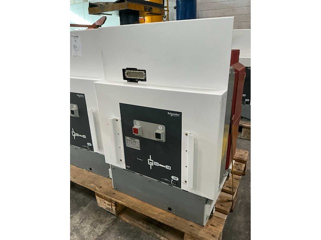 Schneider hvx 12-40-12-e stroomonderbreker 1250a - afbeelding 3 van  14