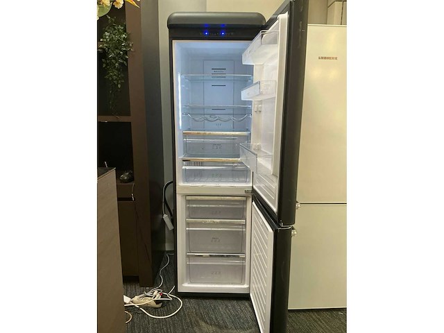 Schneider kd-318rwhl scb315vnfb koelkast - afbeelding 4 van  4