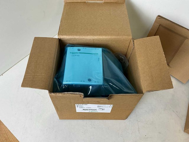 Schneider lc1 f150 contactor (2x) - afbeelding 2 van  8