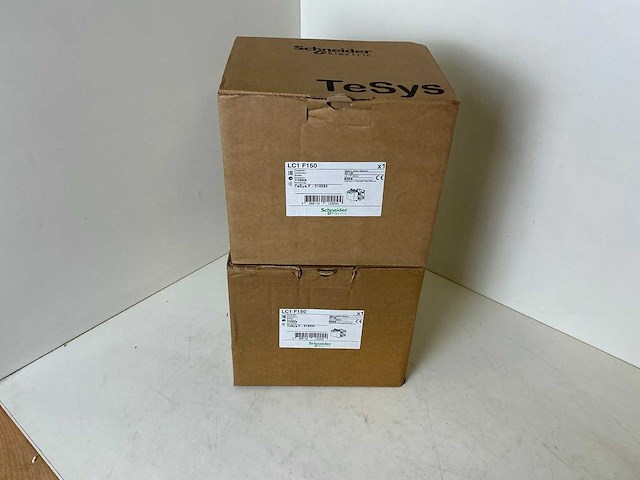 Schneider lc1 f150 contactor (2x) - afbeelding 1 van  8