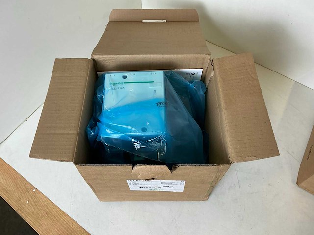 Schneider lc1 f185md contactor (2x) - afbeelding 2 van  7