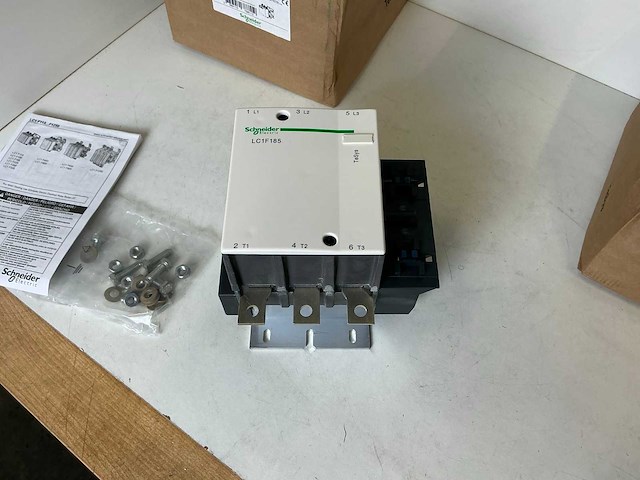 Schneider lc1 f185md contactor (2x) - afbeelding 3 van  7