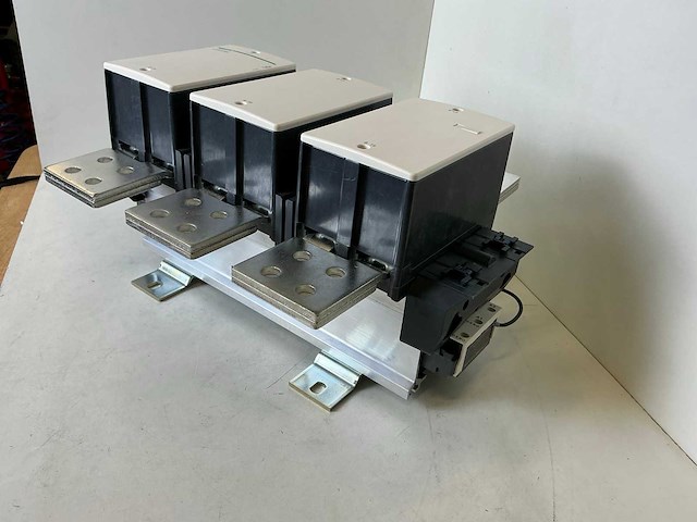 Schneider lc1f1700 contactor - afbeelding 3 van  7