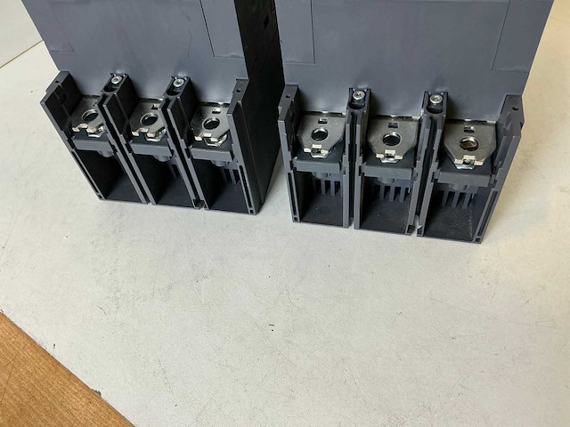 Schneider lc1g265 vermogenscontactor (2x) - afbeelding 3 van  6