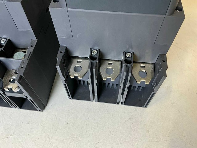 Schneider lc1g265 vermogenscontactor (2x) - afbeelding 3 van  9