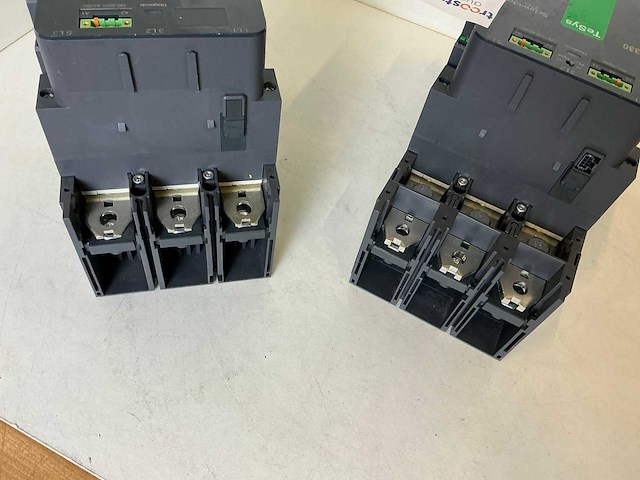 Schneider lc1g330 vermogenscontactor (2x) - afbeelding 7 van  9