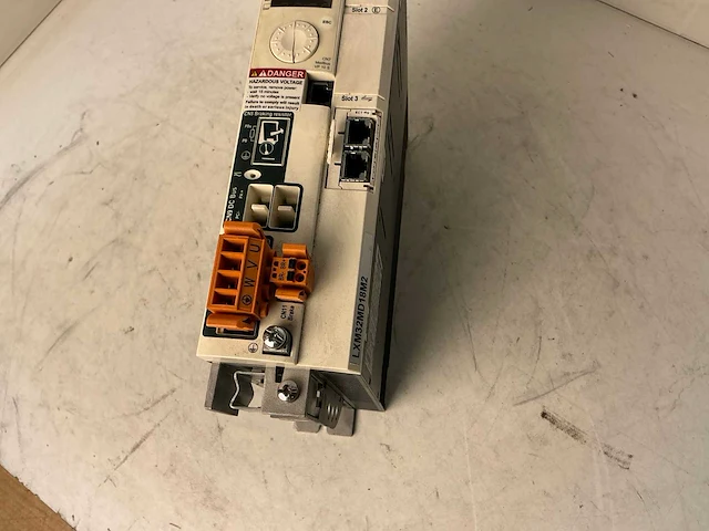 Schneider lxm32md18l2 frequentieregelaar - afbeelding 4 van  7