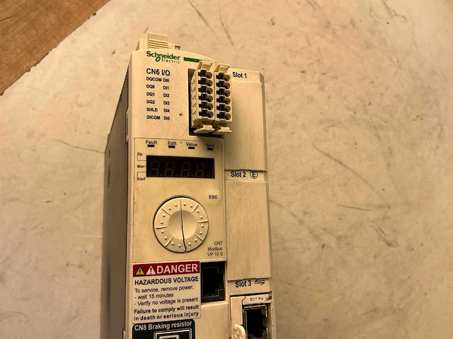 Schneider lxm32md18l2 frequentieregelaar - afbeelding 7 van  7
