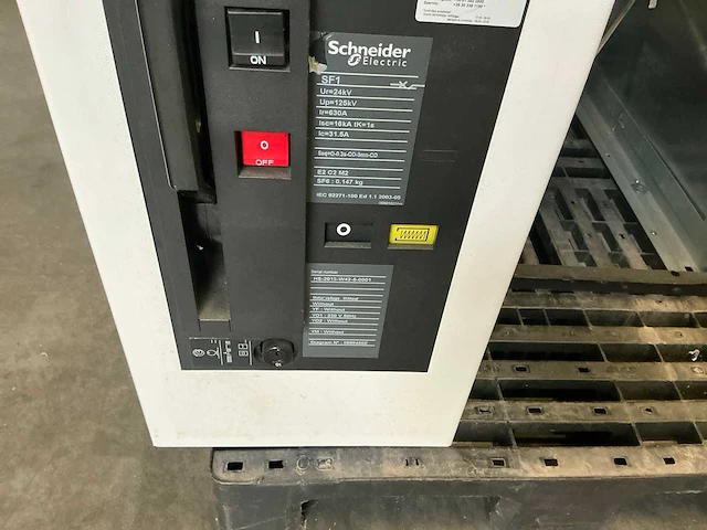 Schneider spanningsschakelinstallatie - afbeelding 4 van  10