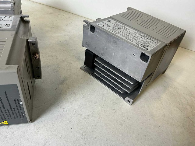 Schneider / telemecanique altivar28 atv28hu18m2 frequentieregelaar (5x) - afbeelding 5 van  5