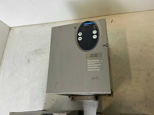 Schneider / telemecanique altivar31 atv31hu40n4 frequentieregelaar (3x) - afbeelding 4 van  7