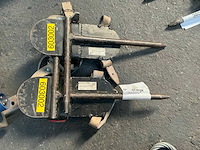 Schoenankers voor elektriciteitspalen (2x) - afbeelding 3 van  3