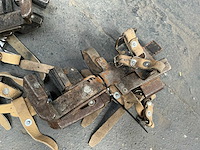 Schoenankers voor metalen palen (4x) - afbeelding 1 van  1