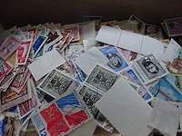 Schoendoos diverse zegels - afbeelding 2 van  2